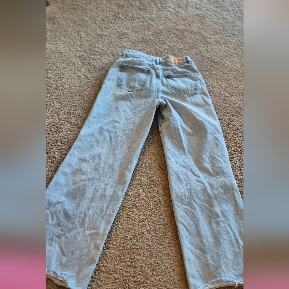 Wide Leg Ripped Jeans With Button Detail! - Picture 8 of 9